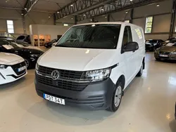 Vit Begagnad 2023 VW T6.1 Van | 299 900 kr