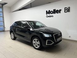 Brilliantsvart Begagnad 2025 Audi Q2 Advanced Plus SUV | 299 000 kr (Marknadspris)