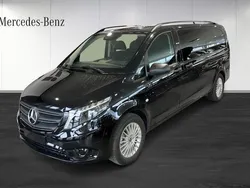 Svart Begagnad 2023 Mercedes e-Vito Minibuss | 559 900 kr (Marknadspris)