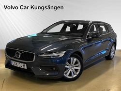 Mörkblå Begagnad 2019 Volvo V60 Momentum Kombi | 244 900 kr (Dyr)