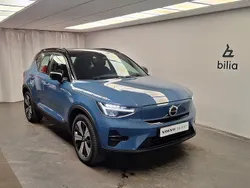 Blå Begagnad 2023 Volvo XC40 Core SUV | 334 900 kr