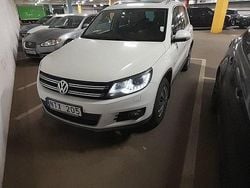 Vit Begagnad 2012 VW Tiguan Sportline SUV | 109 000 kr (Marknadspris)