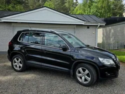 Svart Begagnad 2011 VW Tiguan SUV | 72 000 kr (Marknadspris)