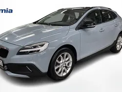 Ljusblå (blå) Begagnad 2018 Volvo V40 CC Business Edition Kombi | 119 000 kr (Bra pris)