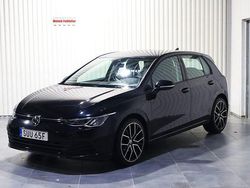 Svart Begagnad 2020 VW Golf VIII Halvkombi | 244 900 kr (Marknadspris)
