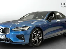 Blå (blue) Begagnad 2020 Volvo S60 R-Design Sedan | 349 900 kr (Marknadspris)