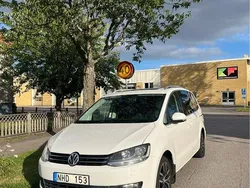 Vit Begagnad 2013 VW Sharan Minibuss | 115 000 kr (Marknadspris)