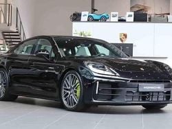 Svart Begagnad 2024 Porsche Panamera 4 Sedan | 1 249 000 kr
