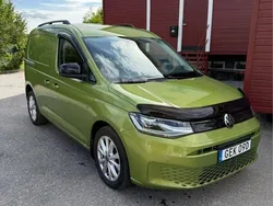 Grön Begagnad 2021 VW Caddy Minibuss | 279 900 kr (Dyr)