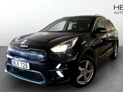 Blå (blue) Begagnad 2022 Kia e-Niro 2 SUV | 259 900 kr (Marknadspris)