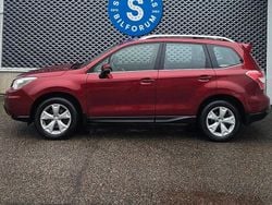 Ljusröd Begagnad 2013 Subaru Forester SUV | 129 500 kr (Marknadspris)