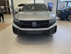 Silver Ny 2025 VW Touareg R-line SUV | 949 600 kr (Bra pris)