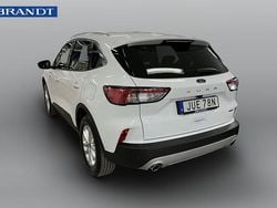 Vit Begagnad 2022 Ford Kuga Titanium SUV | 242 900 kr (Bra pris)
