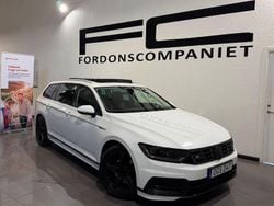 Vit Begagnad 2017 VW Passat R-line Kombi | 199 900 kr (Marknadspris)