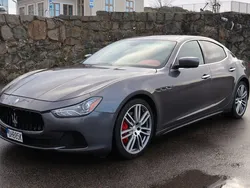Mörkgrå Begagnad 2015 Maserati Ghibli Sportkupé | 249 500 kr