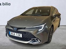 Grön Begagnad 2024 Toyota Corolla Style Kombi | 344 800 kr (Dyr)