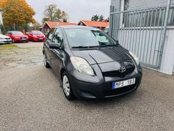 Mörkgrå Begagnad 2010 Toyota Yaris Halvkombi | 59 900 kr (Marknadspris)