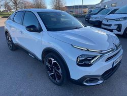 Vit Begagnad 2024 Citroën C4 PureTech Halvkombi | 239 900 kr (Lite dyr)