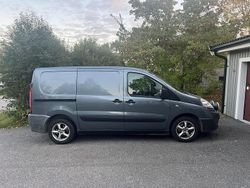 Grå Begagnad 2007 Citroën Jumpy Minibuss | 31 000 kr (Marknadspris)