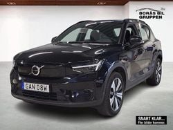 Svart Begagnad 2023 Volvo XC40 Plus SUV | 339 000 kr