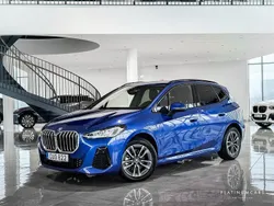 Blå (portimao blå metallic) Begagnad 2022 BMW 225 Active Tourer M Sport Minibuss | 369 000 kr (Lite dyr)