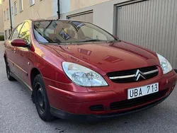 Röd Begagnad 2003 Citroën C5 Halvkombi | 20 000 kr (Marknadspris)