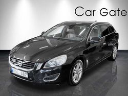 Svart Begagnad 2012 Volvo V60 Summum Kombi | 89 900 kr (Lite dyr)