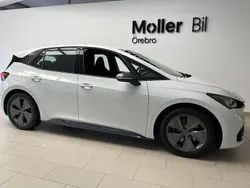 Vit (eisweiß) Begagnad 2024 Cupra Born Halvkombi | 279 000 kr (Marknadspris)
