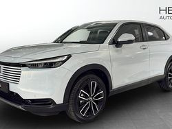 Vit Begagnad 2025 Honda HR-V Elegance SUV | 339 900 kr (Marknadspris)