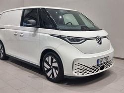 Vit (candyvit) Begagnad 2023 VW ID. Buzz Minibuss | 445 000 kr (Marknadspris)
