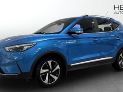 Blå (blue) Begagnad 2022 MG ZS Luxury Sedan | 254 900 kr (Marknadspris)