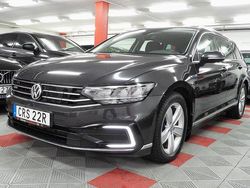 Mörkgrå Begagnad 2019 VW Passat GTE Kombi | 199 500 kr (Marknadspris)