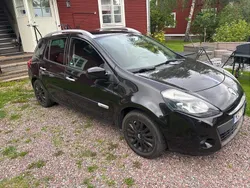 Svart Begagnad 2012 Renault Clio GrandTour Kombi | 33 000 kr (Superpris)
