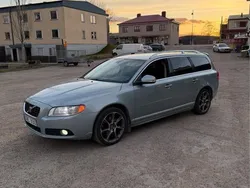 Blå Begagnad 2008 Volvo V70 Summum Kombi | 46 000 kr (Lite dyr)