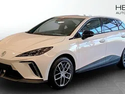 Vit (white) Begagnad 2022 MG MG4 EV Luxury Halvkombi | 289 900 kr (Marknadspris)