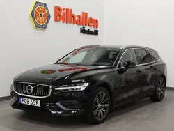 Svart Begagnad 2021 Volvo V60 Inscription Kombi | 299 000 kr (Marknadspris)