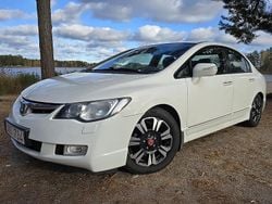 Vit Begagnad 2008 Honda Civic Hybrid Sedan | 49 000 kr
