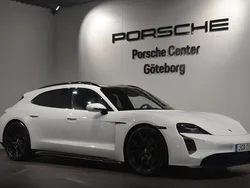Vit (white) Begagnad 2022 Porsche Taycan GTS Sport Turismo Sedan | 989 000 kr