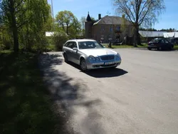 Silver Begagnad 2006 Mercedes E200 Kombi | 64 000 kr (Marknadspris)