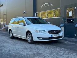 Vit Begagnad 2014 Volvo V70 Momentum Kombi | 119 900 kr (Lite dyr)
