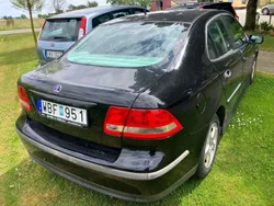 Svart Begagnad 2004 Saab 9-3 Linear Sedan | 49 000 kr (Marknadspris)