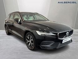 Svart Begagnad 2022 Volvo V60 Core Kombi | 299 500 kr (Lite dyr)