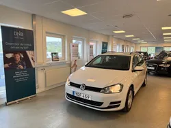 Vit Begagnad 2016 VW Golf VII Kombi | 99 900 kr (Bra pris)