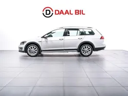 Vit Begagnad 2020 VW Golf Alltrack Kombi | 229 700 kr (Marknadspris)