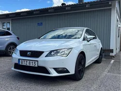 Vit Begagnad 2013 Seat Leon Style Halvkombi | 75 000 kr (Bra pris)