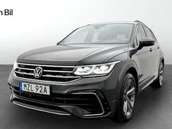 Mörkgrå Begagnad 2023 VW Tiguan Elegance SUV | 359 900 kr (Bra pris)