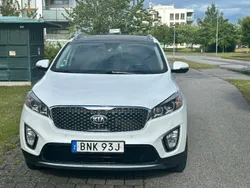 Vit Begagnad 2015 Kia Sorento 2 SUV | 219 000 kr (Marknadspris)