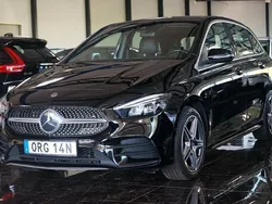Svart Begagnad 2022 Mercedes B250e AMG Minibuss | 299 500 kr (Dyr)