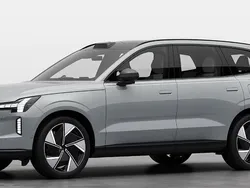 Ny 2025 Volvo EX90 Performance SUV | 1 129 000 kr (Marknadspris)