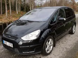 Svart Begagnad 2010 Ford S-MAX S Minibuss | 30 000 kr